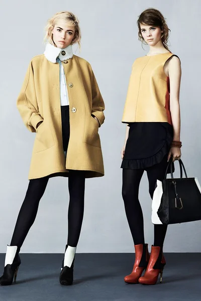 Look 18